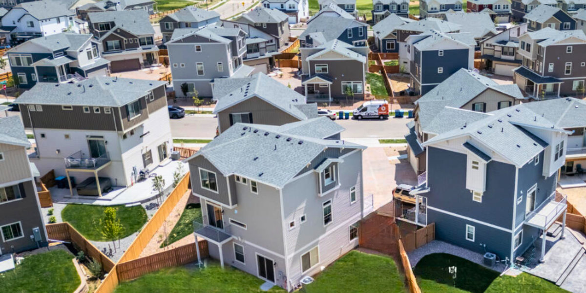 Your July Home Checklist: Tips for Curb Appeal, Comfort, and Community Connection