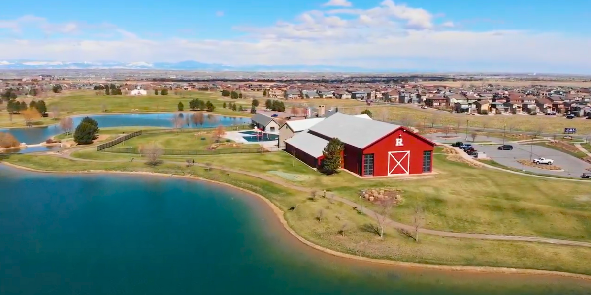 An aerial view of the Reunion Rec Center and lake. 